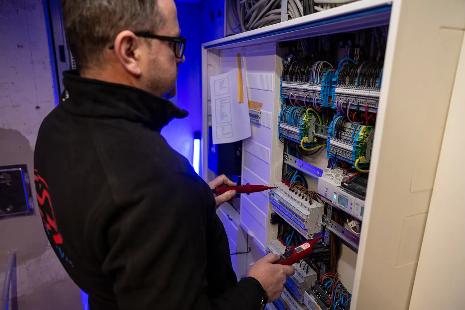 Prüfung einer elektrischen Anlage mit einem Messgerät
